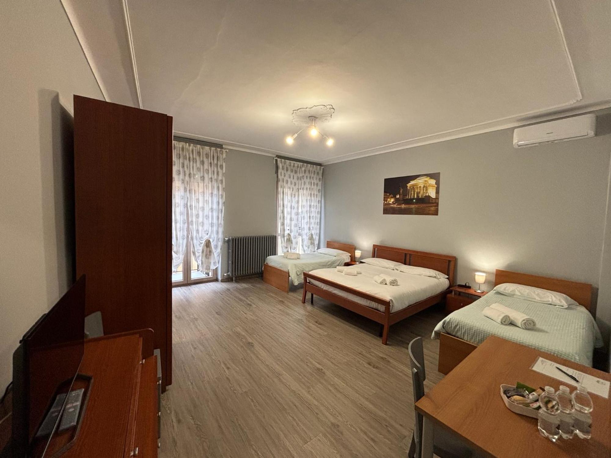 Domus Hotel Caselle Torinese Extérieur photo
