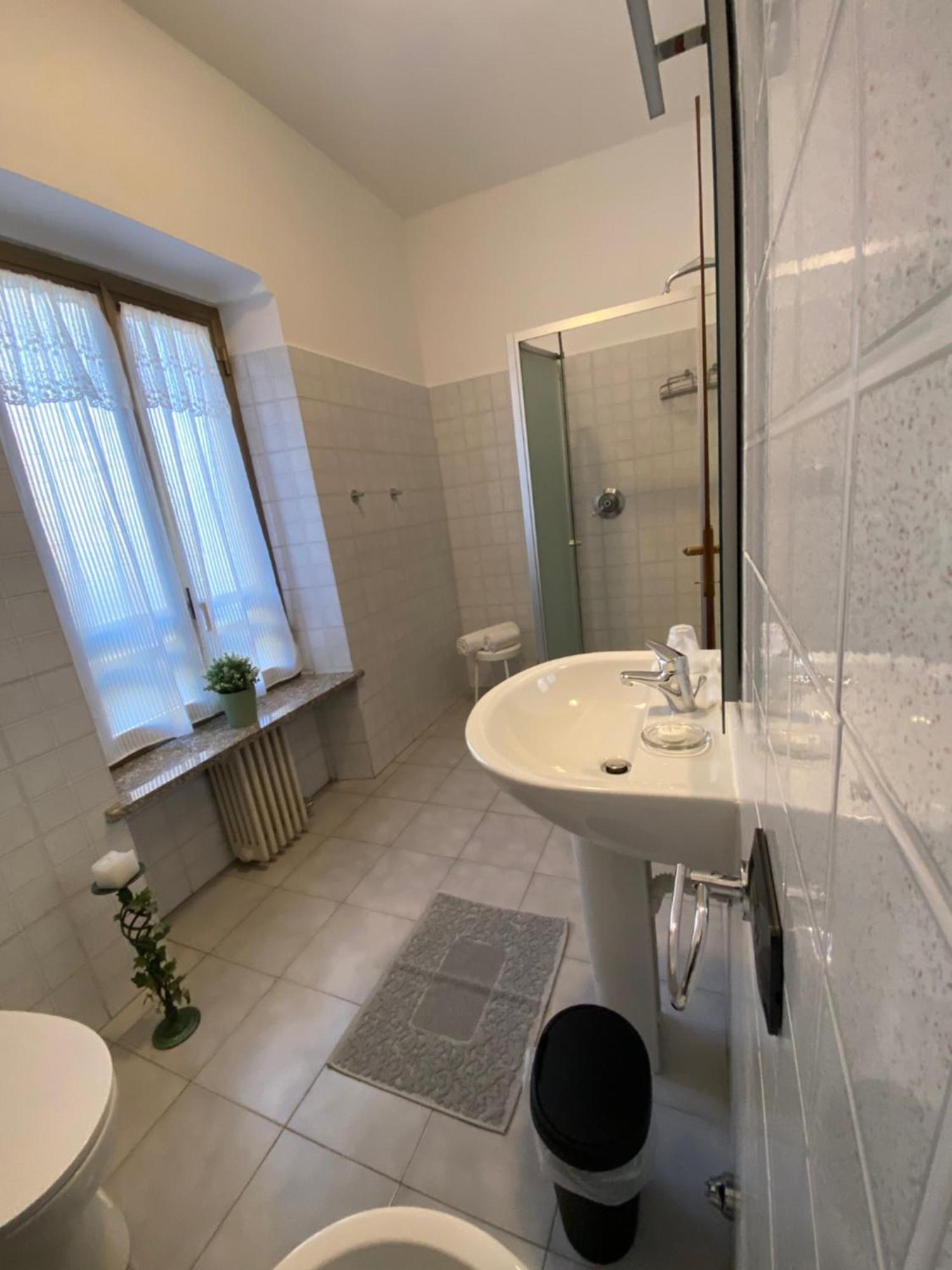 Domus Hotel Caselle Torinese Extérieur photo